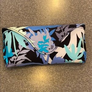 Vera Bradley sunglasses case magnet closure